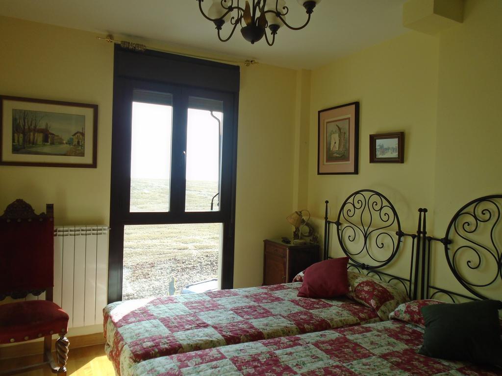 Albergue Victoria Ciruena Exterior photo